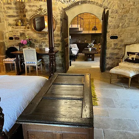 לינה וארוחת בוקר La Bastide De La Bogne