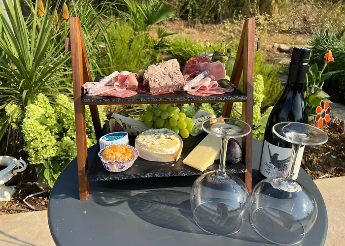 Bed & Breakfast La Bastide De La Bogne *